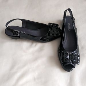 vaneli sandals narrow
